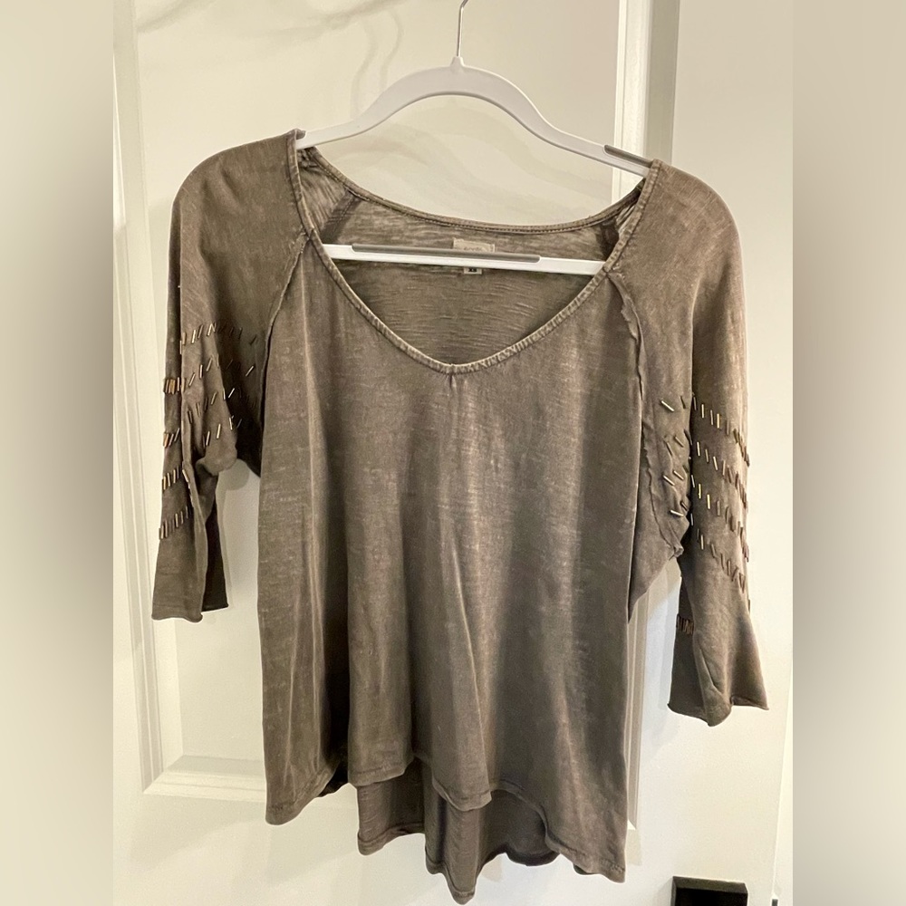 Beaded Sleeve Ecote 3/4 Sleeve Top